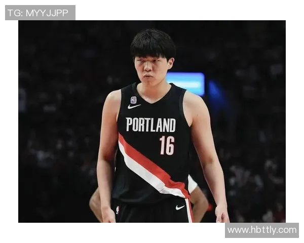 开拓者与鹈鹕季后赛首战激战正酣谁将赢得关键胜利